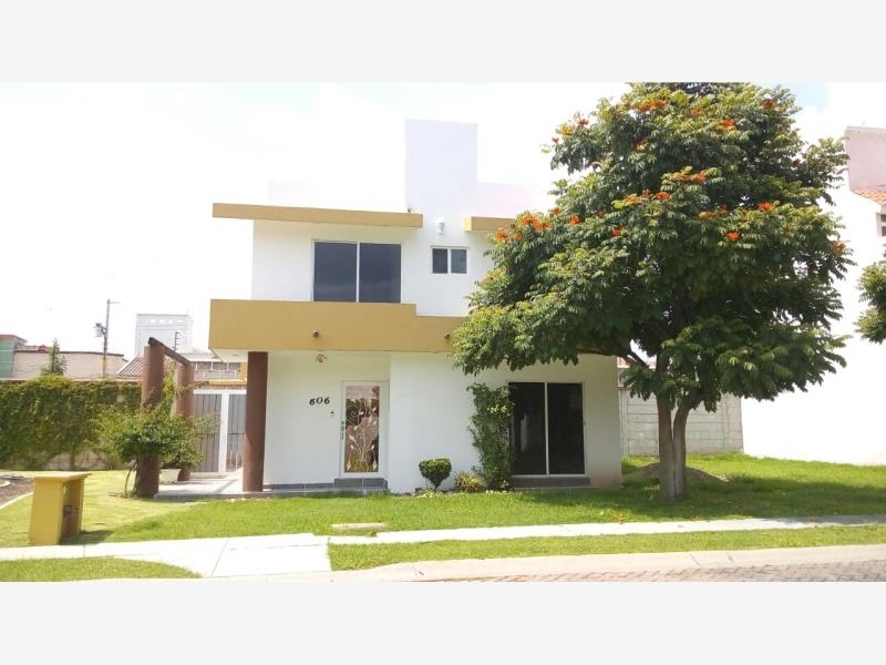 Foto 0 de Casa en renta en San Antonio de Ayala, Irapuato, Guanajuato | ID mx17-dg8966 | Nocnok