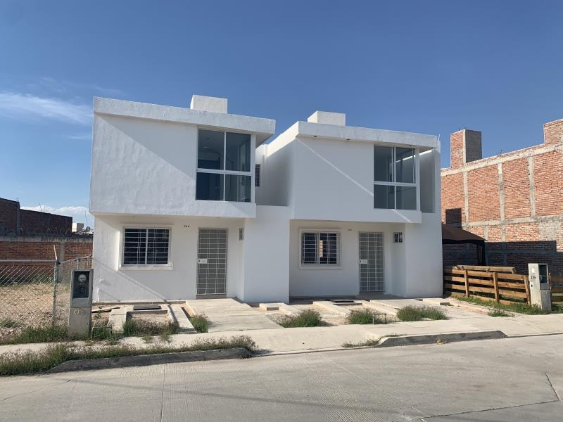 Foto 0 de Casa en venta en Villas de San Clemente, Irapuato, Guanajuato | ID mx20-ht6361 | Nocnok