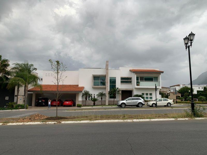 Foto 0 de Casa en venta en Privada la Herradura, Monterrey, Nuevo León | ID mx20-jm9396 | Nocnok