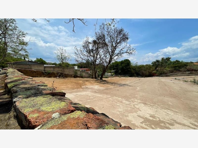 Foto 0 de Terreno en venta en Los Guayabos, Zapopan, Jalisco | ID mx22-nr2424 | Nocnok