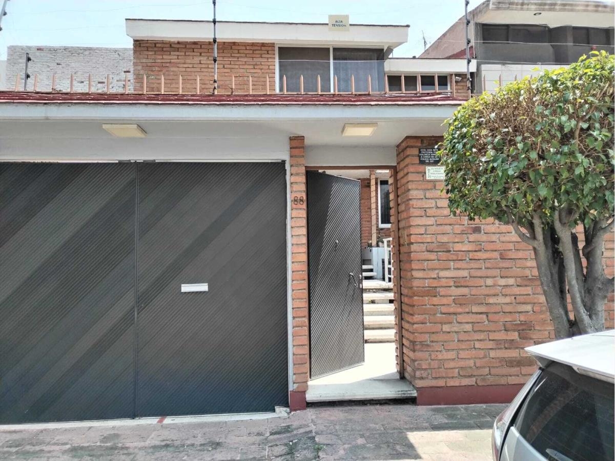 Foto 0 de Casa en venta en Jardines de Coyoacán, Coyoacán, Ciudad de México | ID mx23-pj5526 | Nocnok