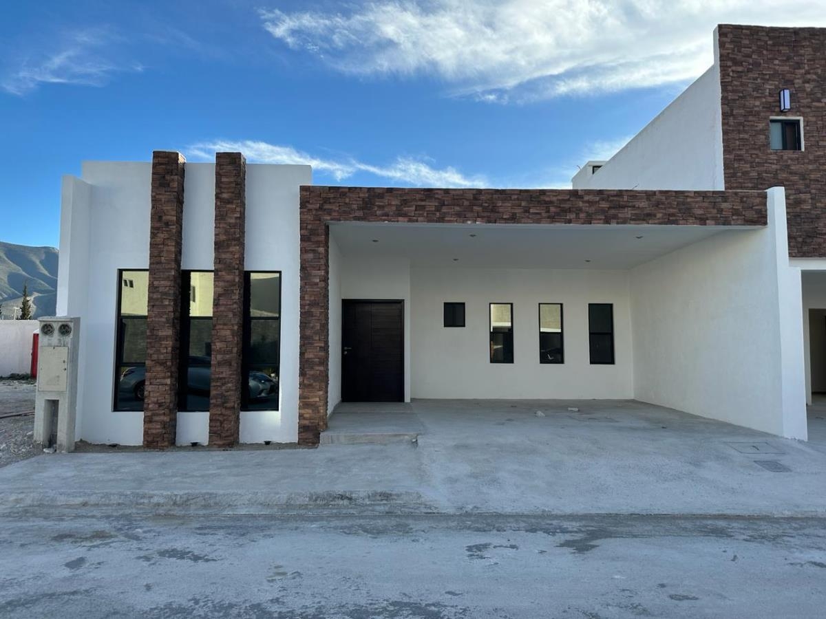 Foto 0 de Casa en venta en Privada Alameda, Arteaga, Coahuila de Zaragoza | ID mx23-pe8004 | Nocnok