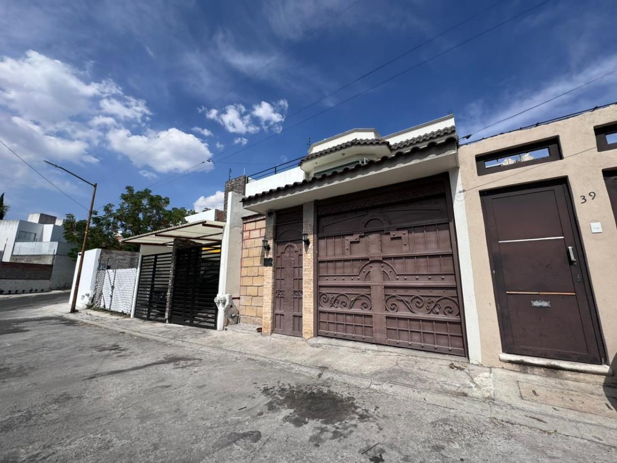 Foto 0 de Casa en venta en Loma Larga, Morelia, Michoacán de Ocampo | ID mx24-qd0649 | Nocnok