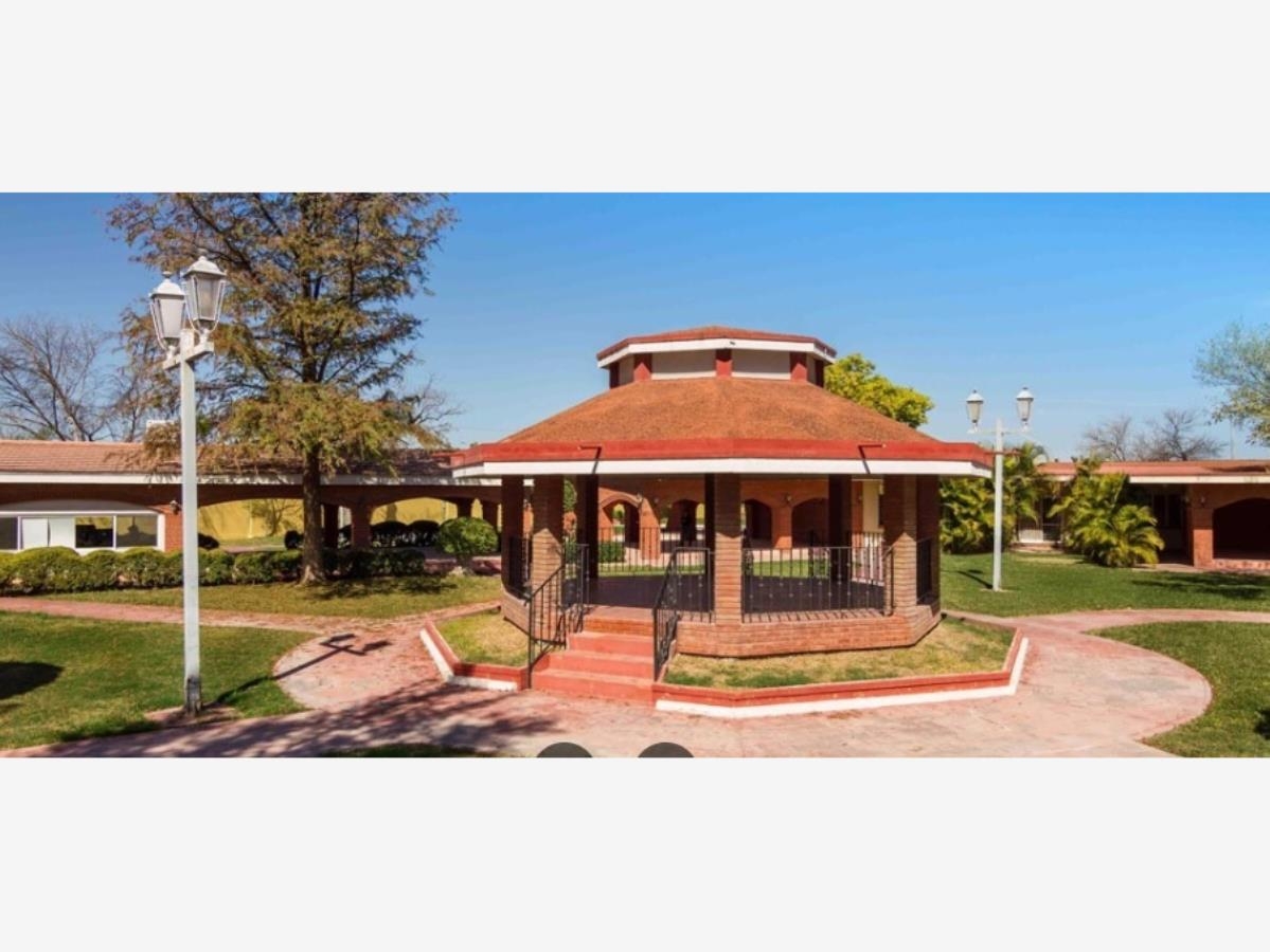 Foto 0 de Casa en venta en Paseo de los Nogales Santa Rosa, Apodaca, Nuevo León | ID mx24-qe7560 | Nocnok