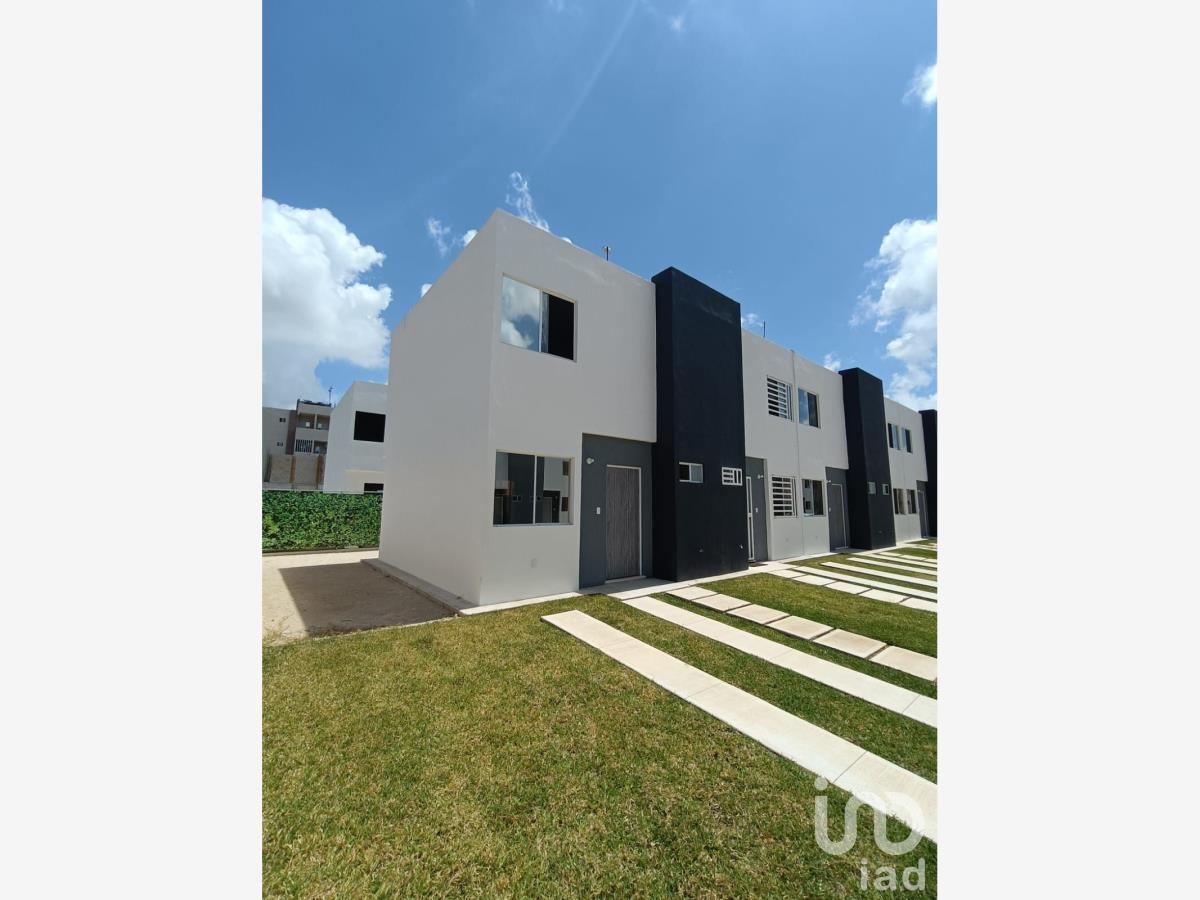 Foto 0 de Casa en venta en Privadas Sacbe, Benito Juárez, Quintana Roo | ID mx24-qf9620 | Nocnok