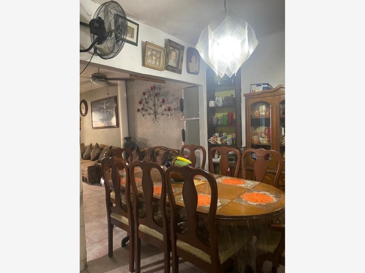 Foto 0 de Casa en venta en Santa Cruz 1er Sect, Guadalupe, Nuevo León | ID mx24-qi5282 | Nocnok