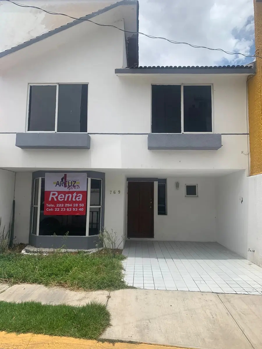 Foto 0 de Casa en renta en Fracc Everest, Puebla, Puebla | ID mx24-qj9875 | Nocnok