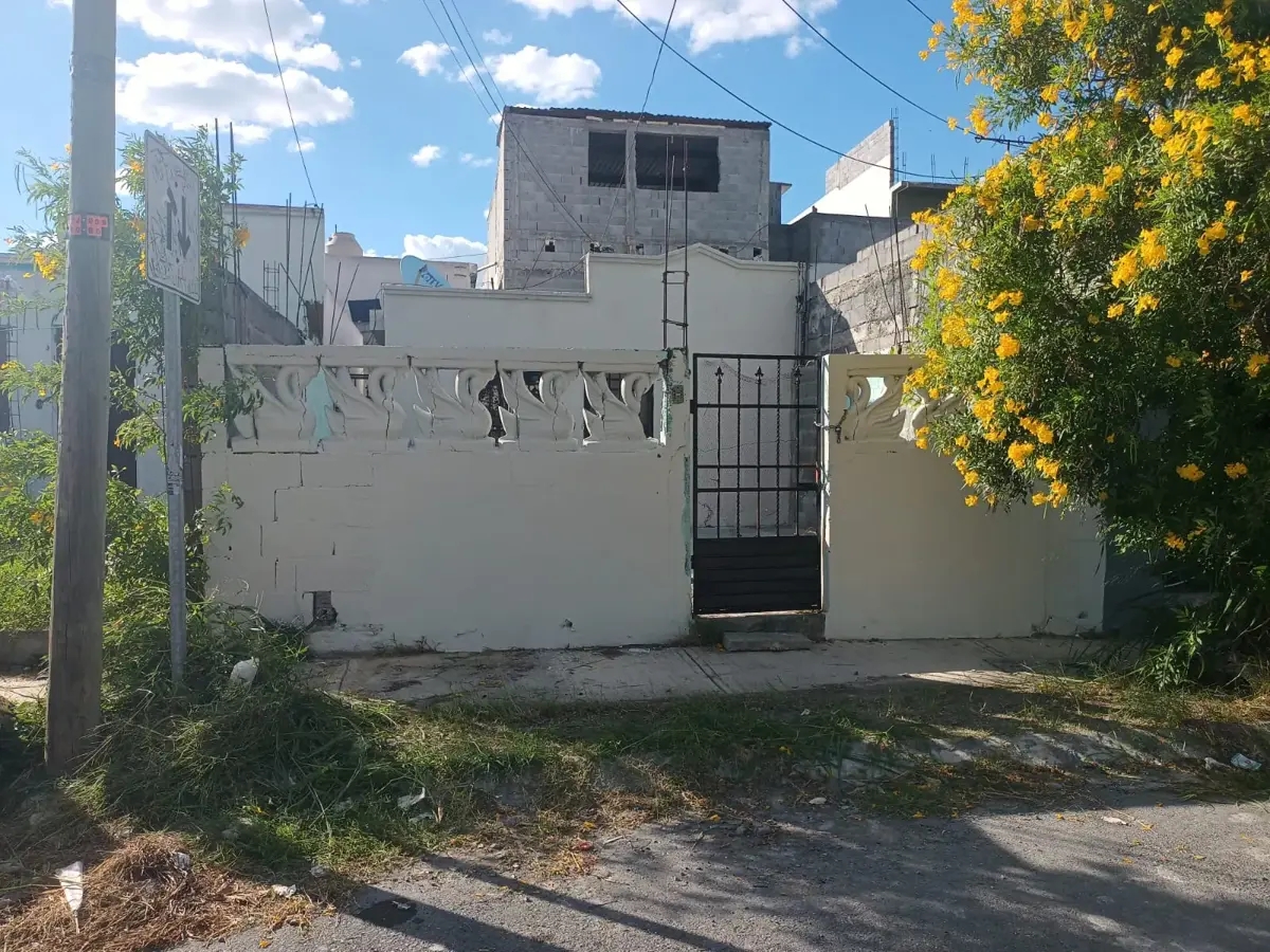 Foto 0 de Casa en venta en San Miguelito 2do Sect, Juárez, Nuevo León | ID mx24-ye2359 | Nocnok
