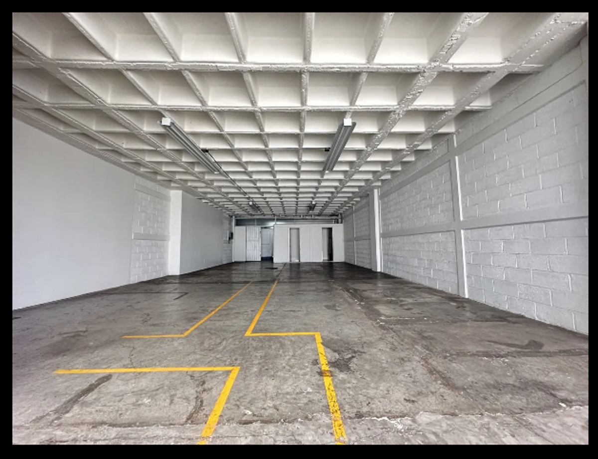 Foto 0 de Bodega en renta en Cervecera Modelo, Naucalpan de Juárez, México | ID mx24-rv8000 | Nocnok