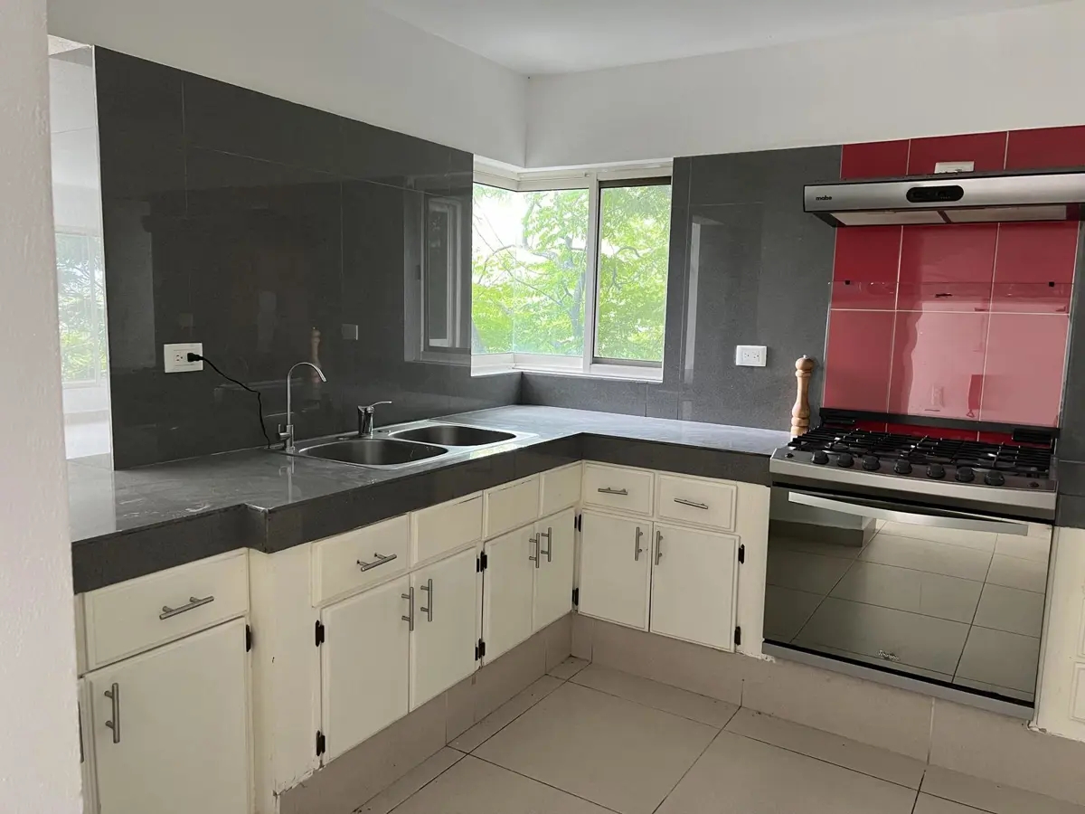 Foto 0 de Departamento en renta en Valle de San Angel, San Pedro Garza García, Nuevo León | ID mx24-uu9818 | Nocnok