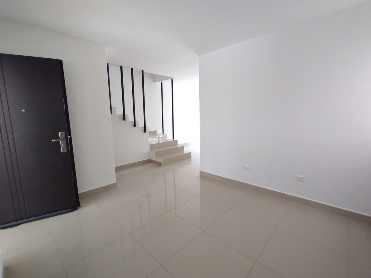 Foto 0 de Casa en venta en Fontana Residencial, Guadalupe, Nuevo León | ID mx24-cw5506 | Nocnok