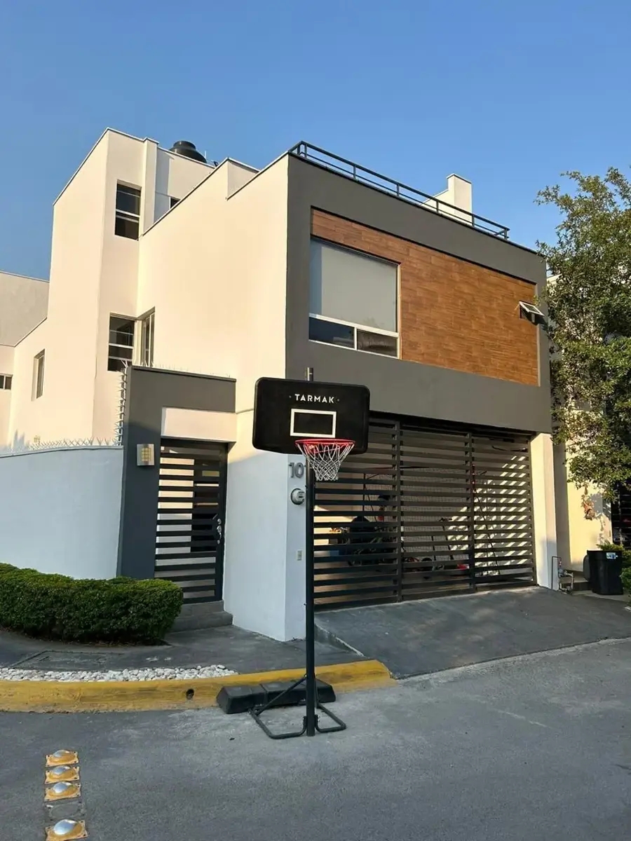 Foto 0 de Casa en venta en Cerradas de Valle Alto Residencial, Monterrey, Nuevo León | ID mx24-ol1030 | Nocnok
