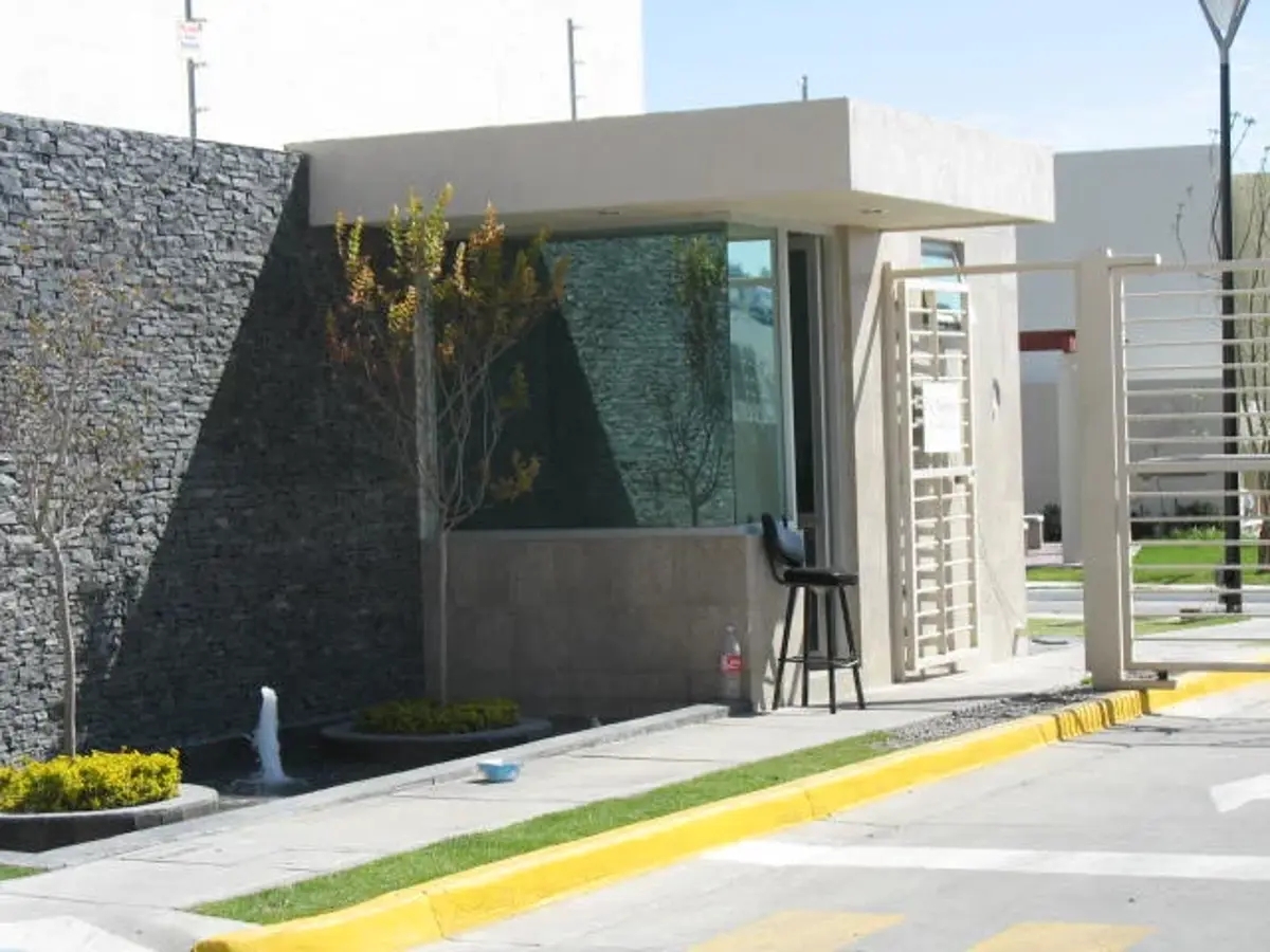 Foto 0 de Casa en renta en Arrayanes, Zapopan, Jalisco | ID mx24-gx1369 | Nocnok