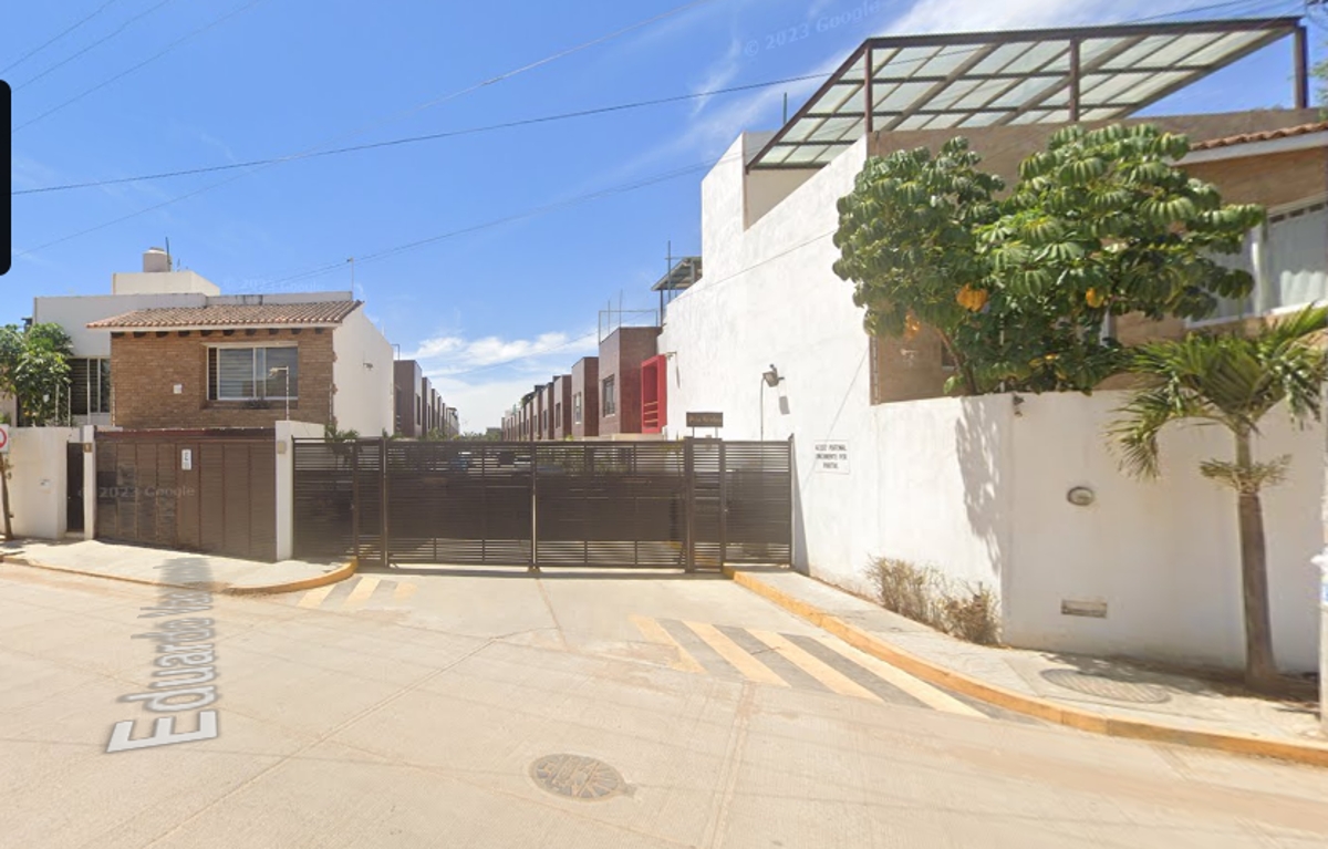 Foto 0 de Casa en venta en Jardines Residencial, Santa Cruz Xoxocotlán, Oaxaca | ID mx24-go2306 | Nocnok