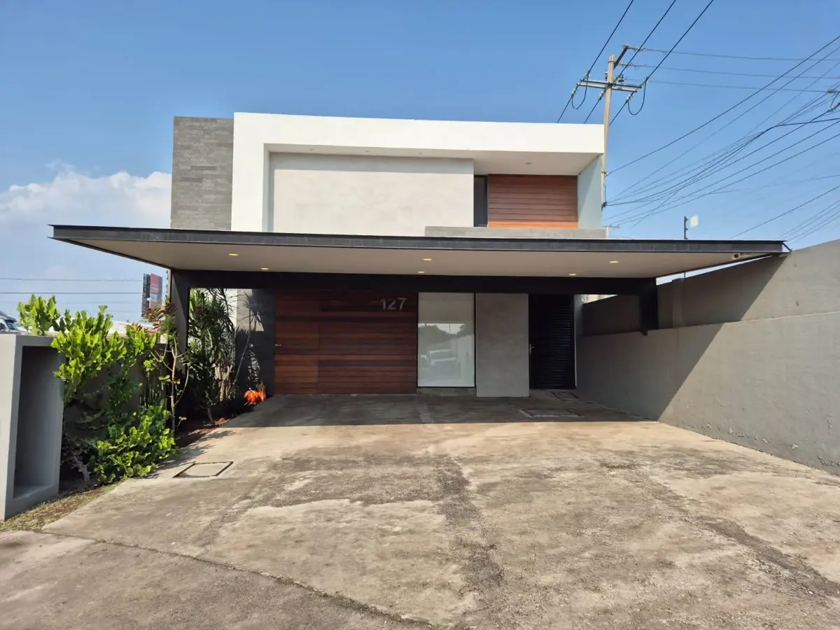 Foto 0 de Casa en venta en Rincón de San Antonio, Querétaro, Querétaro | ID mx24-rp9956 | Nocnok
