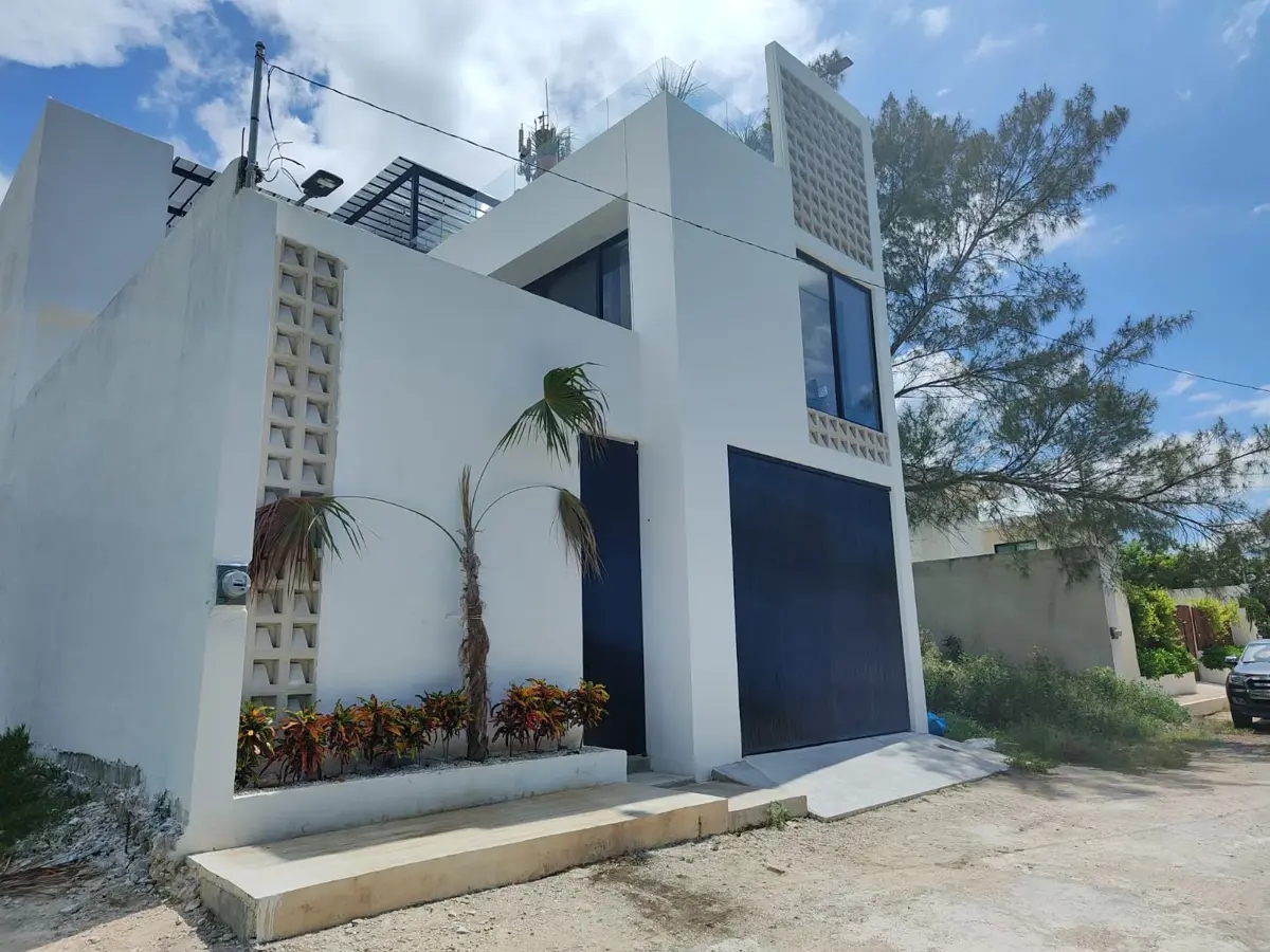 Foto 0 de Casa en venta en Chicxulub Puerto, Progreso, Yucatán | ID mx24-np4482 | Nocnok