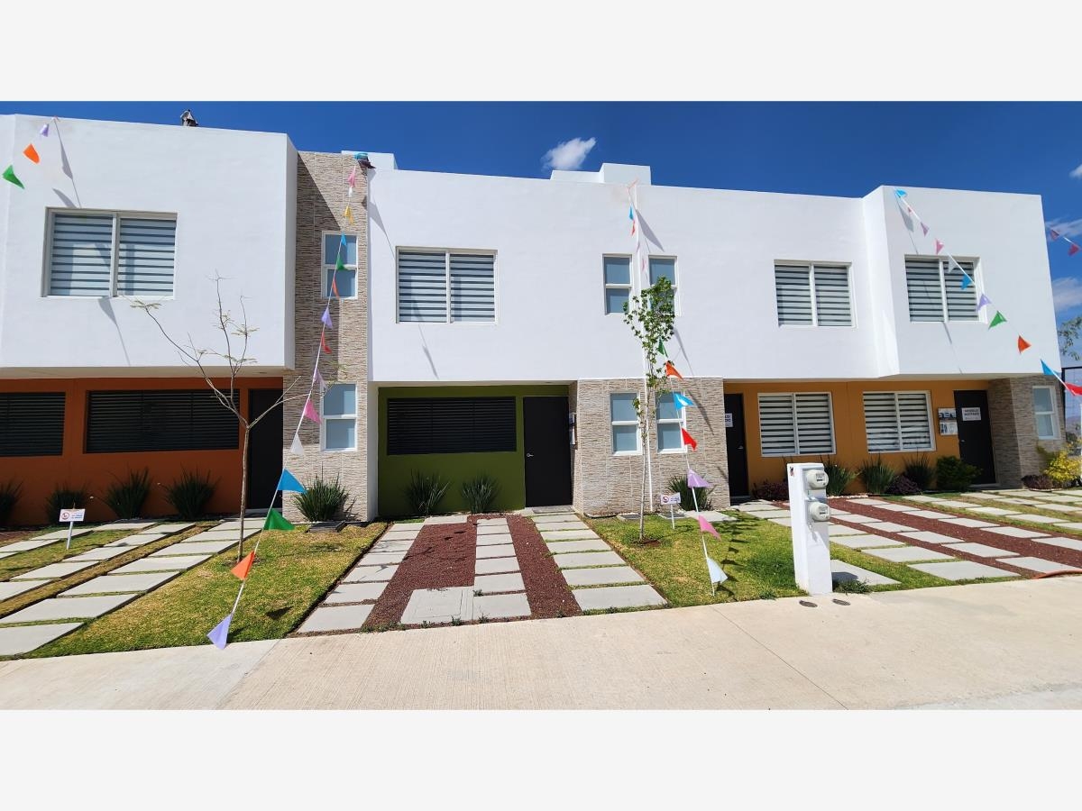Foto 0 de Casa en venta en Real Castillejo, Tarímbaro, Michoacán de Ocampo | ID mx25-qb0843 | Nocnok