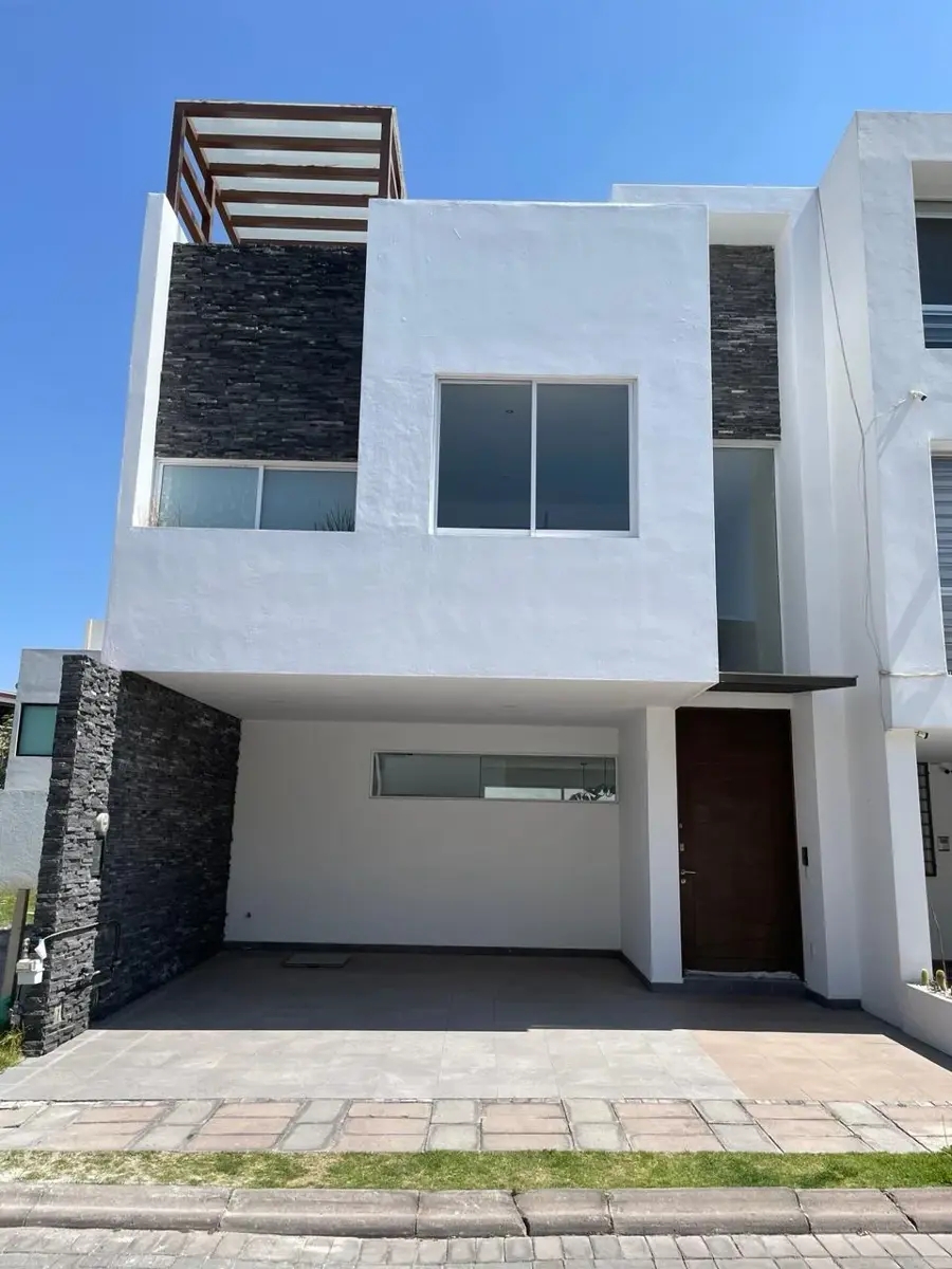Foto 0 de Casa en renta en Arboreto, San Pedro Cholula, Puebla | ID mx25-vz10013 | Nocnok