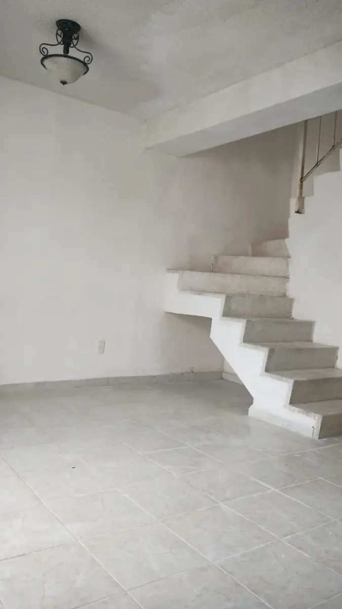 Foto 0 de Casa en renta en Jardines de San Miguel lll, Cuautitlán Izcalli, México | ID mx25-vn10091 | Nocnok