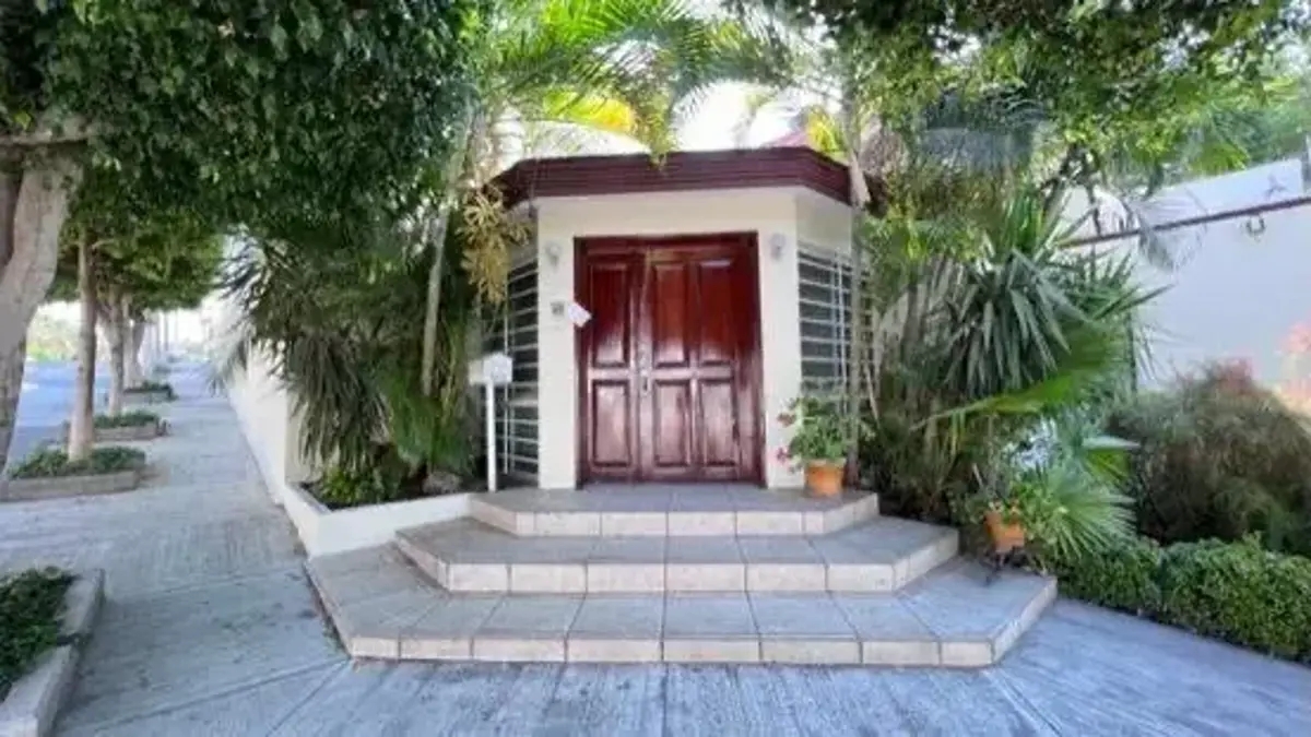 Foto 0 de Casa en Venta en Lomas de Circunvalacion, Colima, Colima | ID mx25-sw10037 | Nocnok