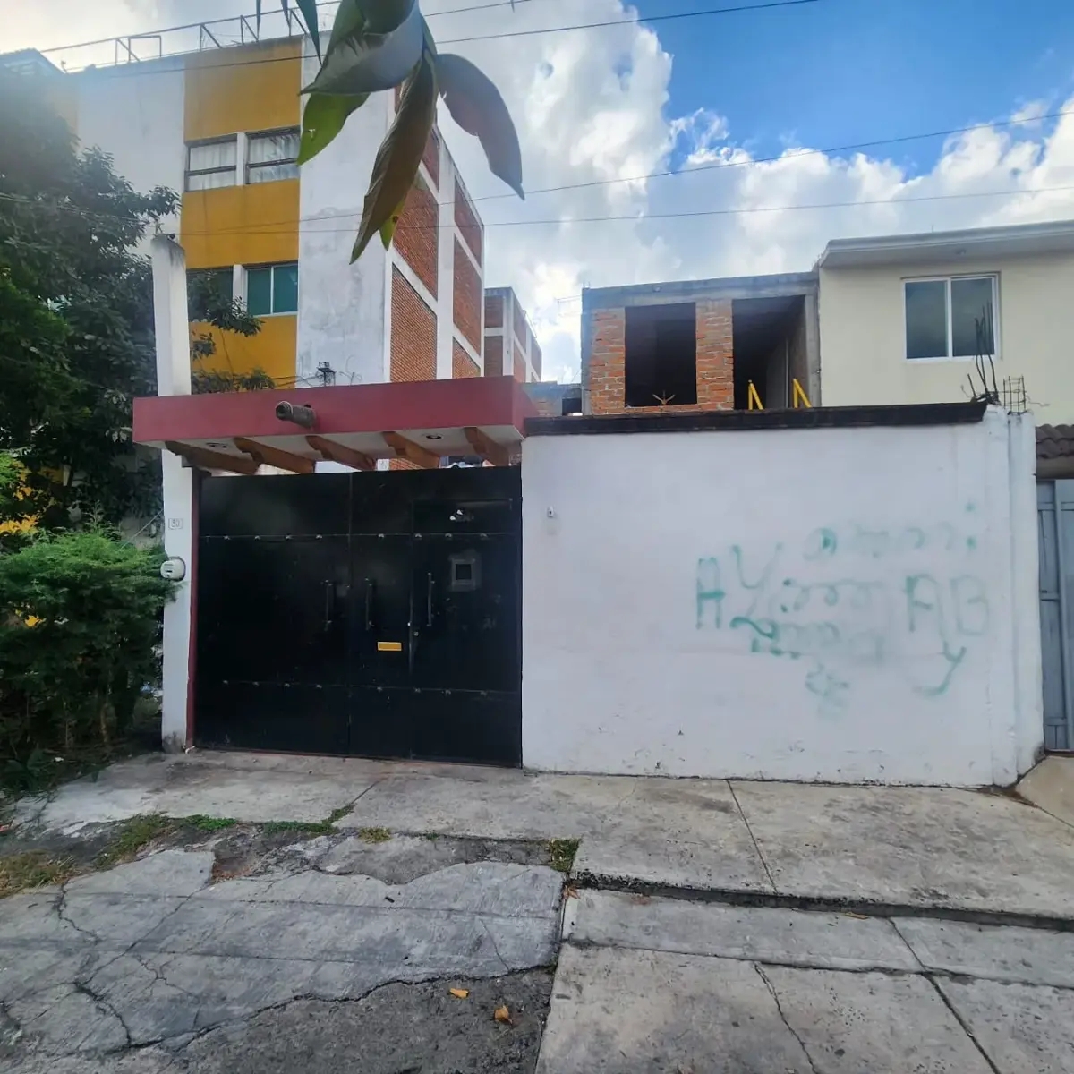 Foto 0 de Casa en venta en Xangari, Morelia, Michoacán de Ocampo | ID mx25-za10131 | Nocnok