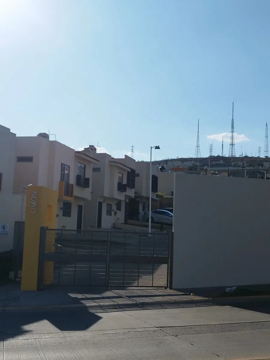 Foto 0 de Casa en renta en Las Terrazas Residencial, San Pedro Tlaquepaque, Jalisco | ID mx25-ej10020 | Nocnok