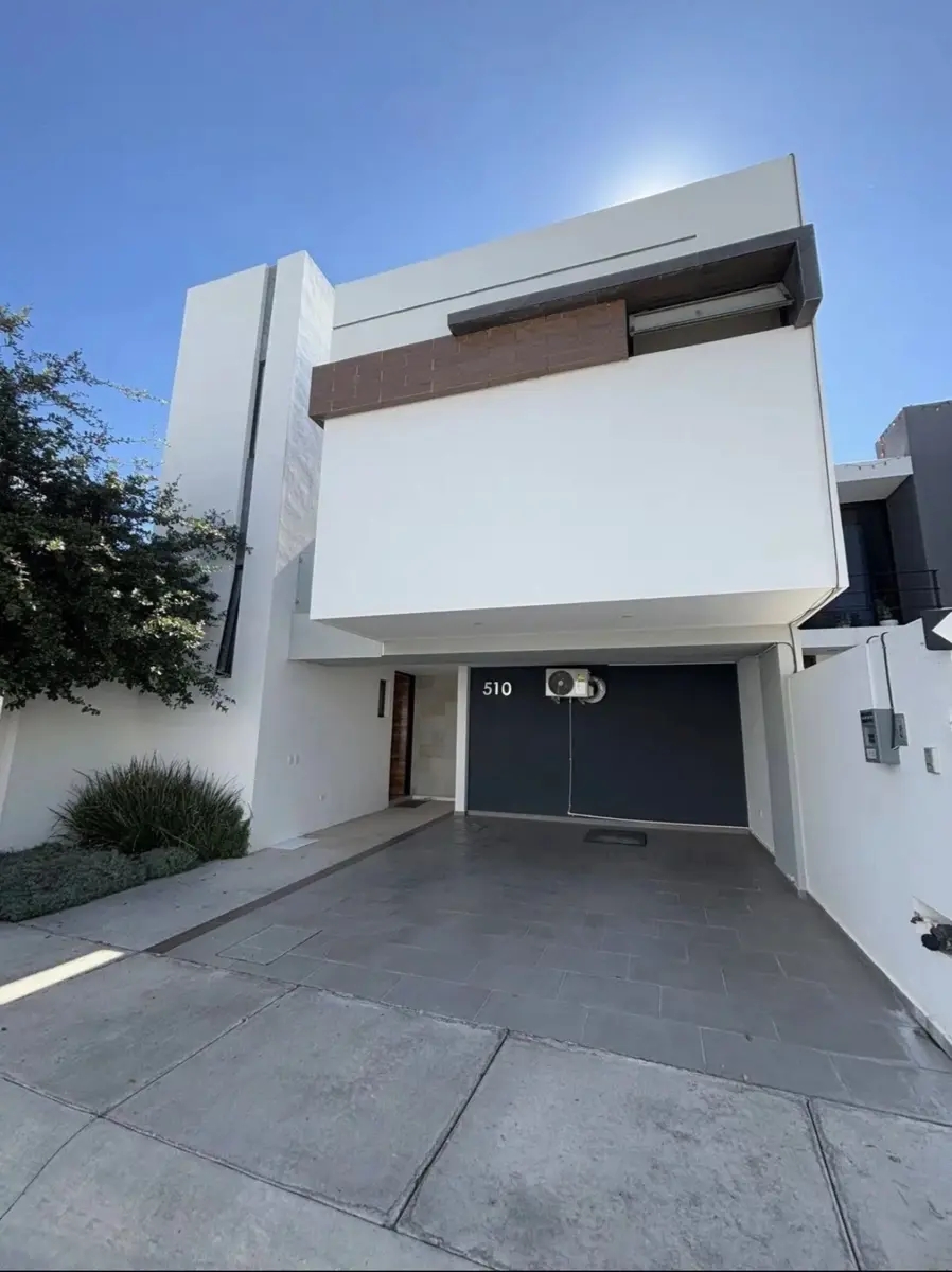 Foto 0 de VENTA / CASA EN LORETTA RESIDENCIAL 1 | ID mx25-zw10006 | Nocnok