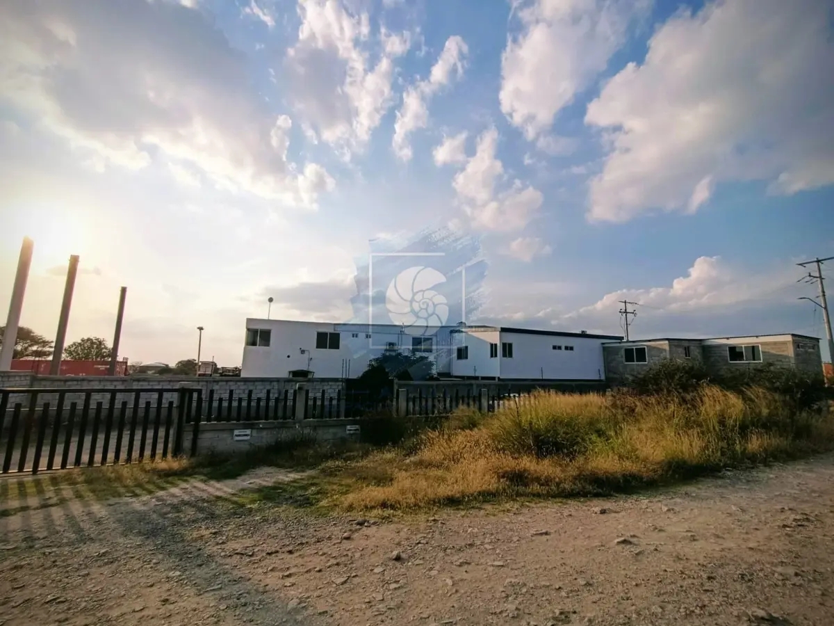 Foto 0 de Bodega Industrial en Venta en Zona Industrial la Estancia, Apaseo El Grande | ID mx25-rb10069 | Nocnok
