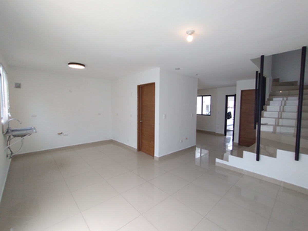 Foto 0 de Casa en Venta Fontana Residencial (Gpe) $2,530,000 | ID mx25-fz10037 | Nocnok