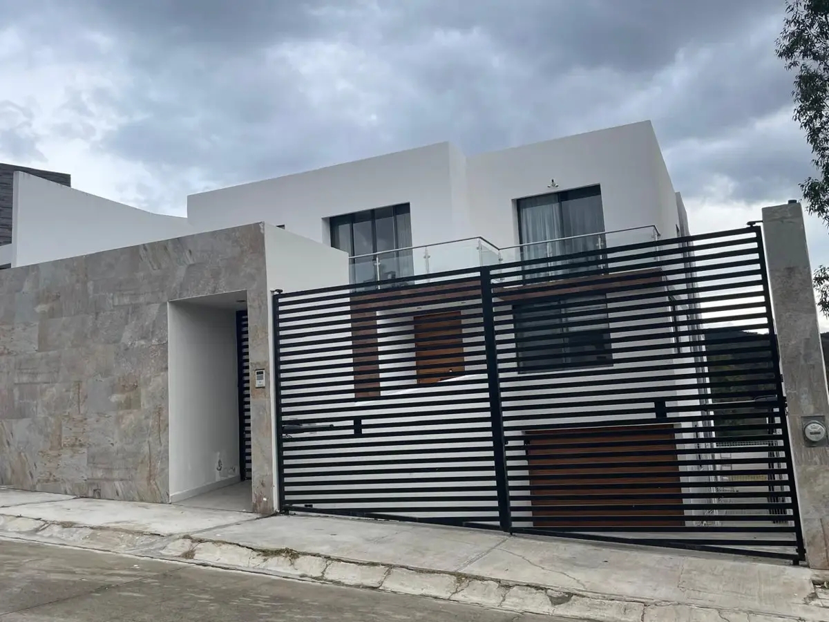 Foto 0 de Casa en venta en Bosques de la Presa, Morelia, Michoacán de Ocampo | ID mx25-yw10188 | Nocnok