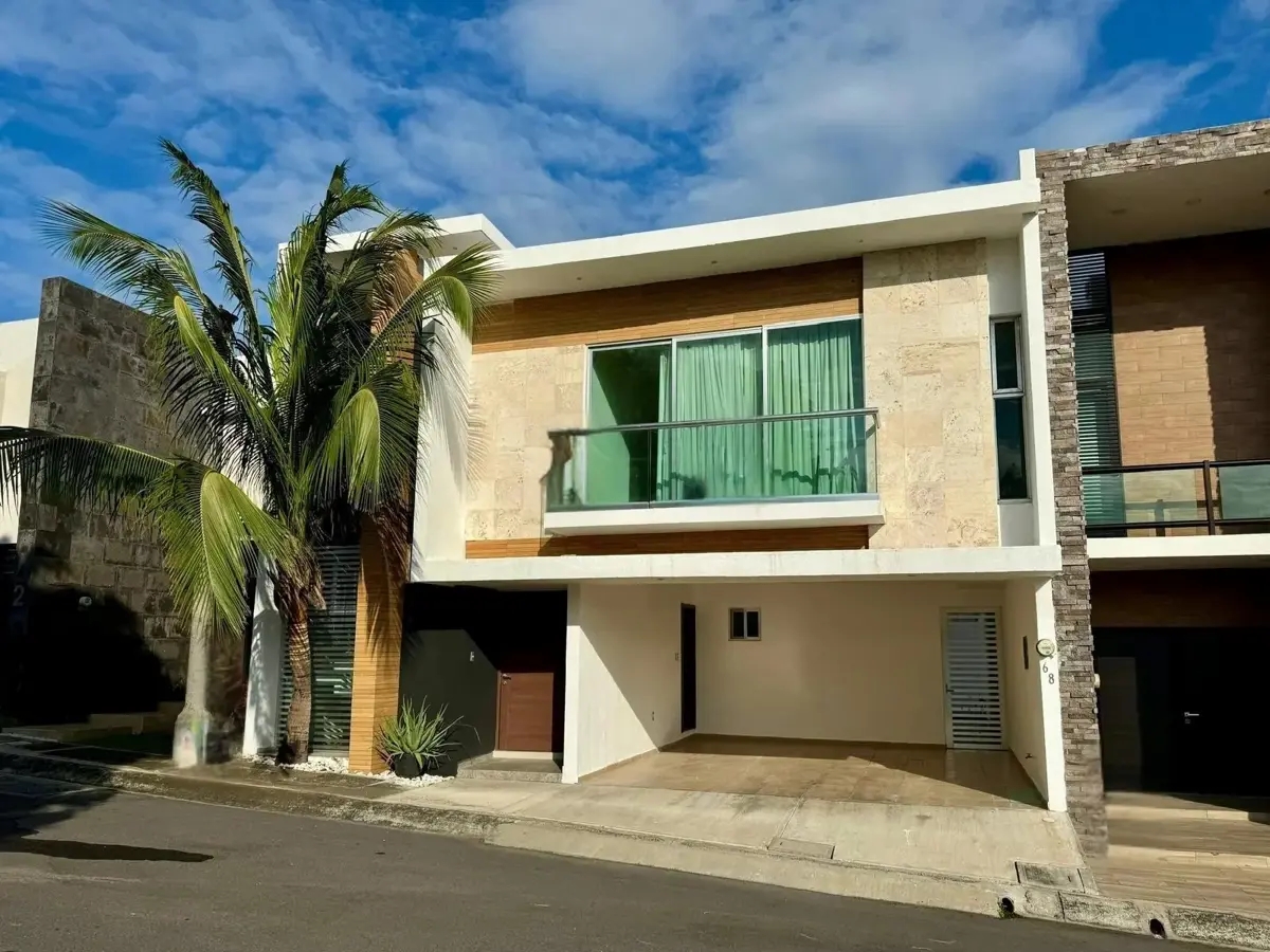 Foto 0 de Lomas Residencial. Riviera Veracruzana, Alvarado, Ver - Casa en renta | ID mx25-uz10197 | Nocnok