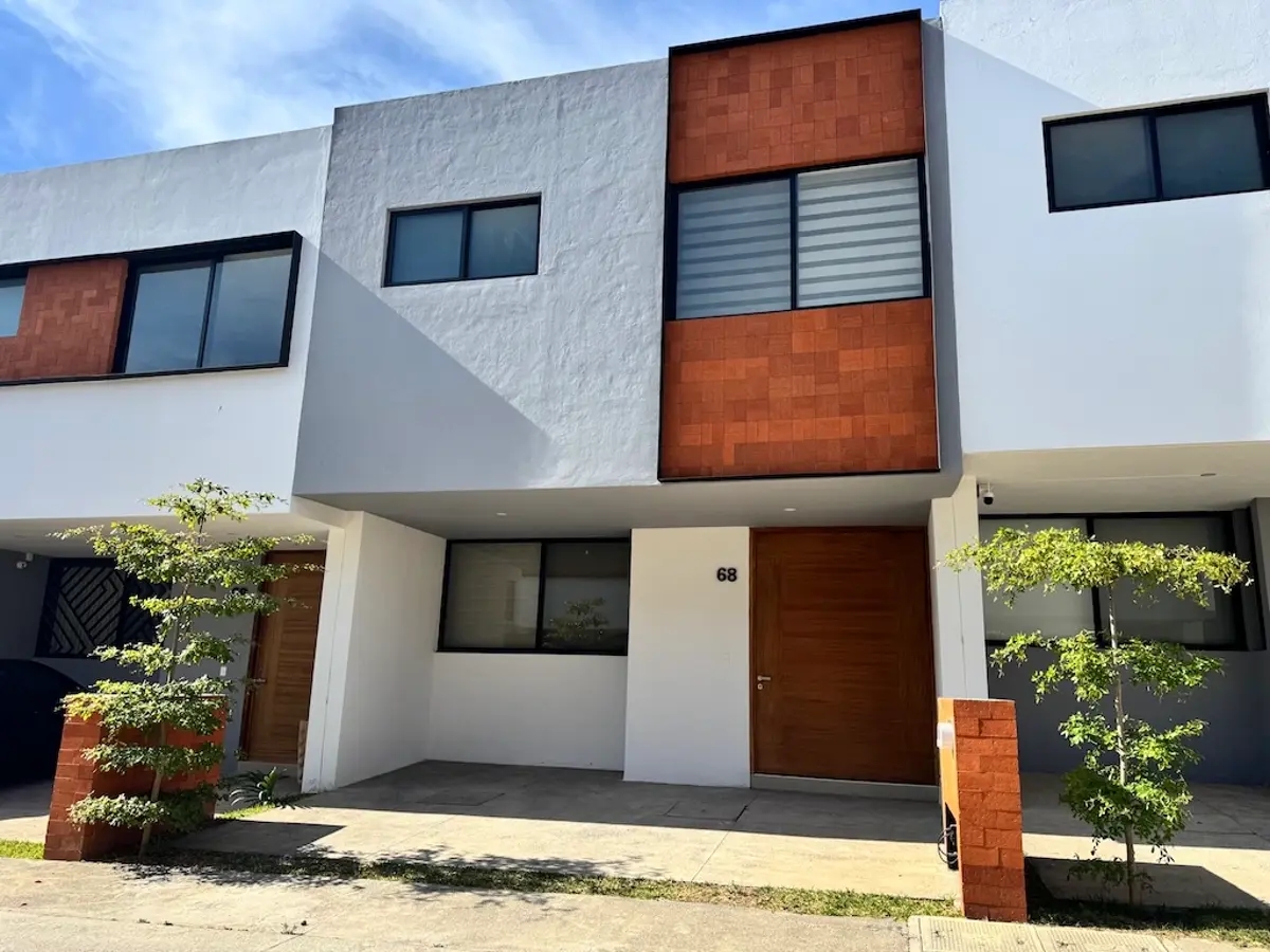 Foto 0 de Casa en renta en Sotavento, Altavista, Zapopan | ID mx25-gp10030 | Nocnok