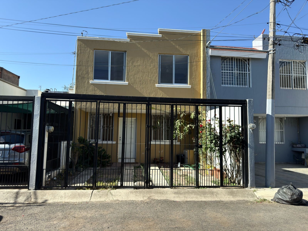 Foto 0 de Casa en renta en Santa Margarita Residencial, Zapopan, Jalisco | ID mx25-vn10129 | Nocnok