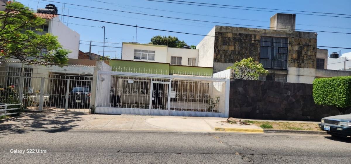 Foto 0 de CASA VENTA CHAPULTEPEC COUNTRY CALLE ANDRES TERAN CON 5 RECAMARAS 4  BAÑOS 2 ESTACIONAMIENT 222 METR | ID mx25-ei10175 | Nocnok