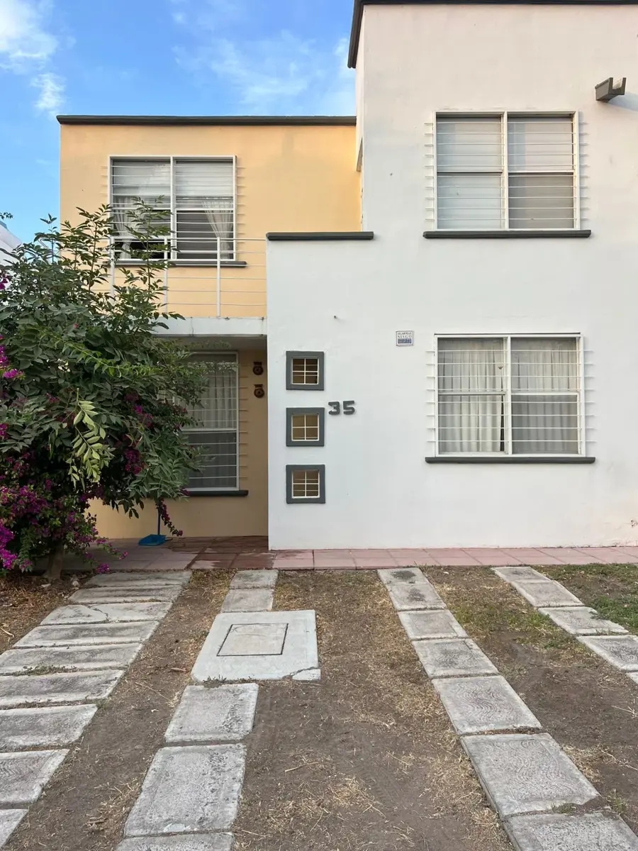 Foto 0 de Casa en Condominio en Venta en Privada Tulipanes, Corregidora | ID mx22-mq4509 | Nocnok