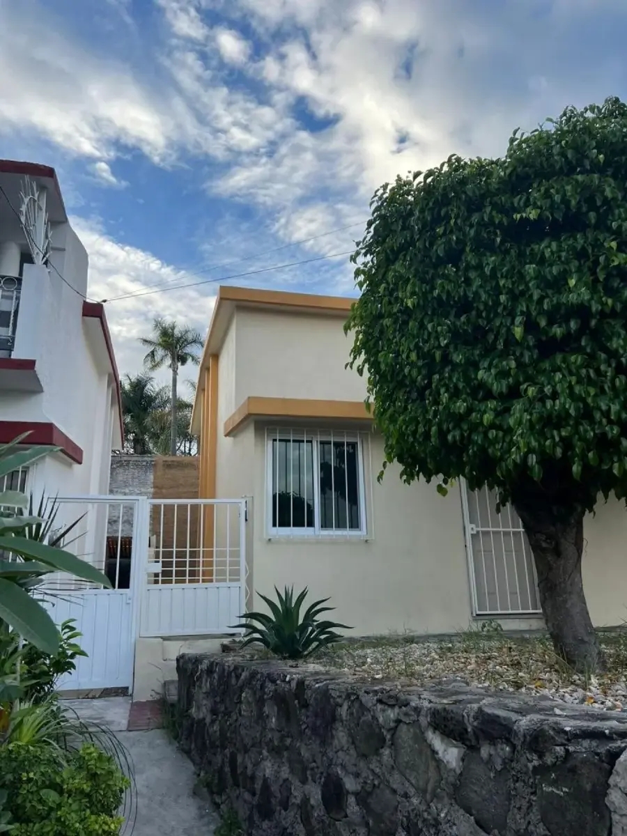 Foto 0 de Venta de casa con vigilancia en ave. Gustavo Díaz Ordaz en Col. Cantarranas $ 2.200.000 | ID mx25-ws10081 | Nocnok