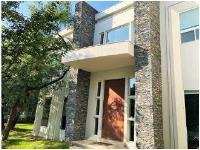 Casa en venta en Olinala, San Pedro Garza García, Nuevo León Casa en venta en Olinala, San Pedro Garza García, Nuevo León