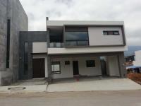 Casa en venta en Portal de Valle Alto, Monterrey, Nuevo León Casa en venta en Portal de Valle Alto, Monterrey, Nuevo León