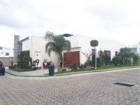 CASA DE UN PISO REMODELADA EN LOMAS