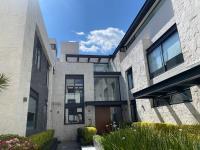 Las Águilas, Venta de Casa en condominio