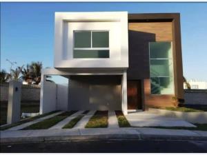 Casa en renta en Lomas de la Rioja, Alvarado, Veracruz de Ignacio de la Llave