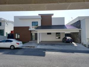 Casa en venta en Sierra Alta, Monterrey, Nuevo León Casa en venta en Sierra Alta, Monterrey, Nuevo León