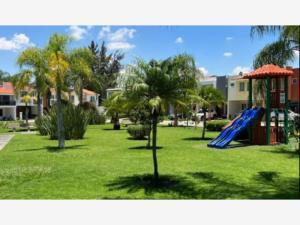 Casa en venta en Real de Valdepeñas, Zapopan, Jalisco