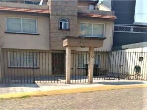Casa en venta en El Dorado, Tlalnepantla de Baz, México