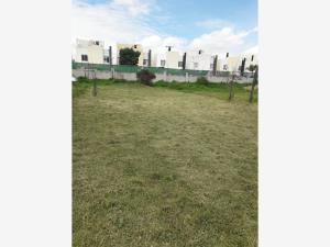 Terreno en venta en San Miguel Totocuitlapilco, Metepec, México