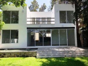 Casa en venta en Ahuatepec, Cuernavaca, Morelos Casa en venta en Ahuatepec, Cuernavaca, Morelos