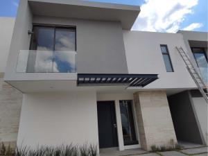 Casa en venta en Rincón de la Montaña, Morelia, Michoacán de Ocampo Casa en venta en Rincón de la Montaña, Morelia, Michoacán de Ocampo