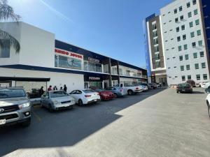 Local en renta en Altavista, Monterrey, Nuevo León