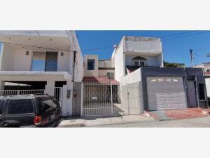 Casa en renta en Otay Constituyentes, Tijuana, Baja California
