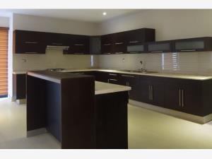 Casa en venta en Porta Fontana, León, Guanajuato